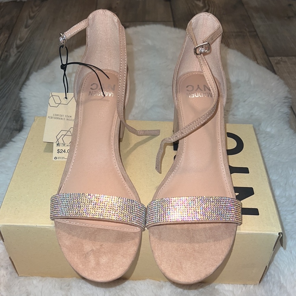 Size 10 Madden NYC Block Heel city sandals